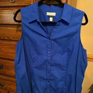 Women’s XL sleeveless cotton shirt with collar.
